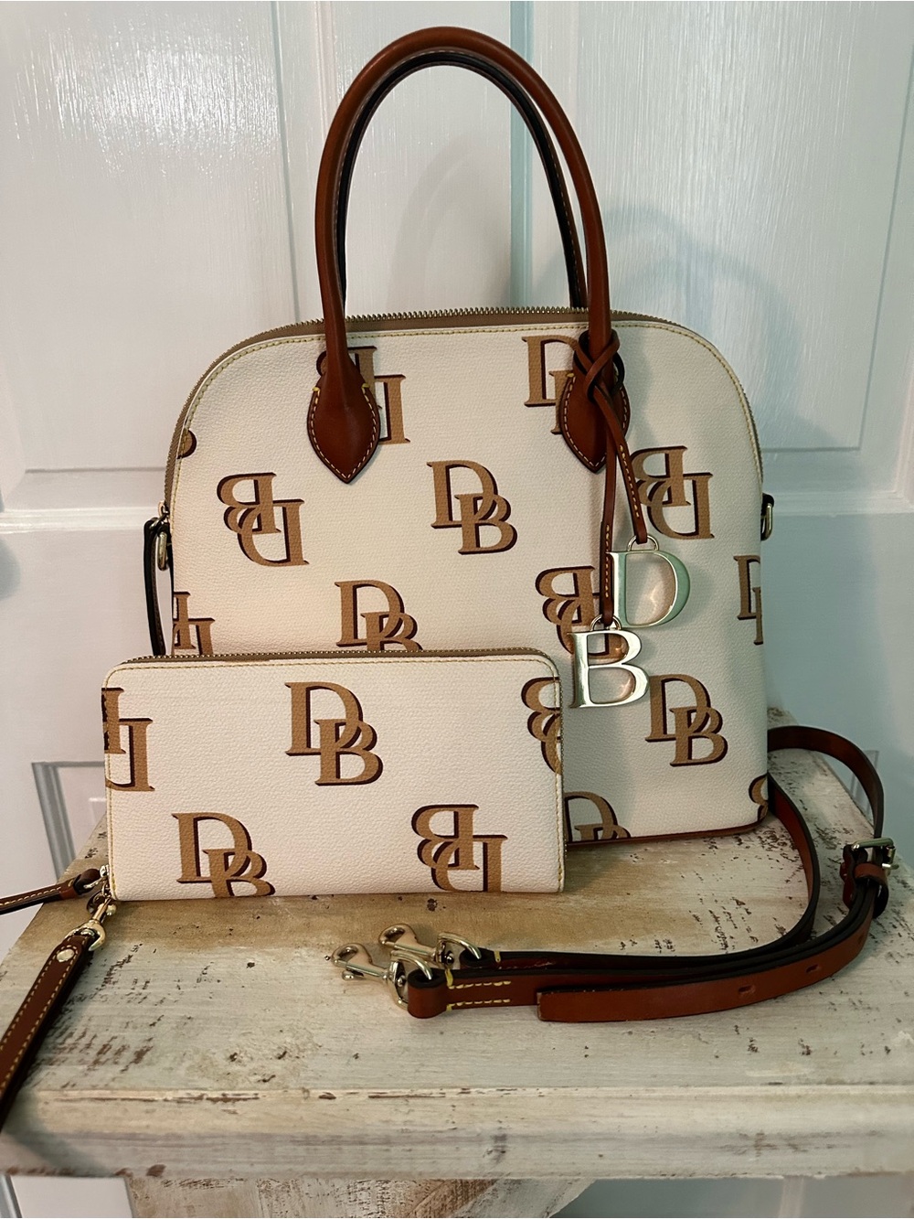 Dooney & Bourke